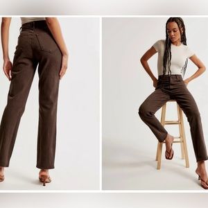 Abercrombie & Fitch High-Rise Straight Jeans in Dark Brown